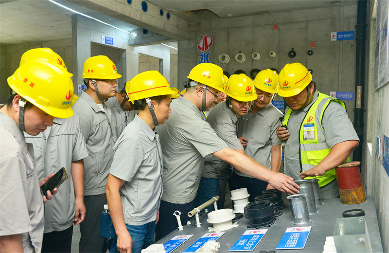 为进一步推进优质客户高效履约，提升交付品质、达成客户满意，2025年6月25日，东升国际建设集团在上海组织召开2025年越秀地产、华润置业客户履约推进会。